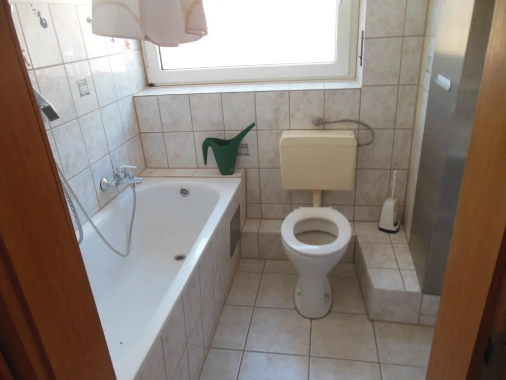 Wohnung für 2 Personen in GV Hülchrath zu vermieten !