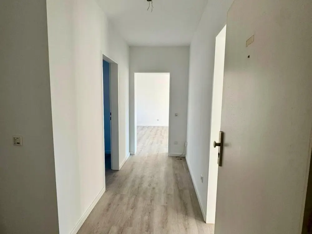 Helle zwei Zimmer Wohnung in Düsseldorf Garath West