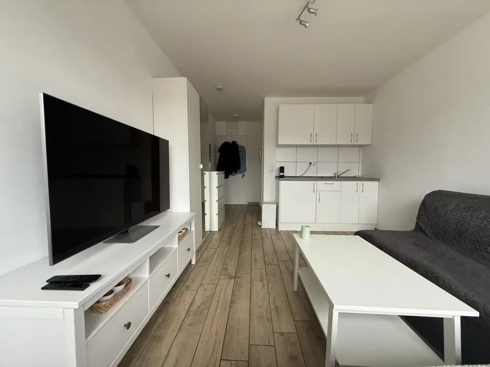 Looking for a Successor Tenant! Attractive 1-Room Apartment at Rudolfplatz Near Belgian Quarter