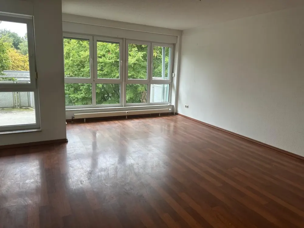 Wohnen mit Charakter: Penthouse in Bochum mit Terrasse