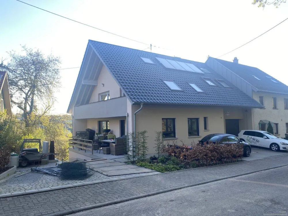 Neuwertige Maisonettewohnung in Grünwettersbach zu vermieten!