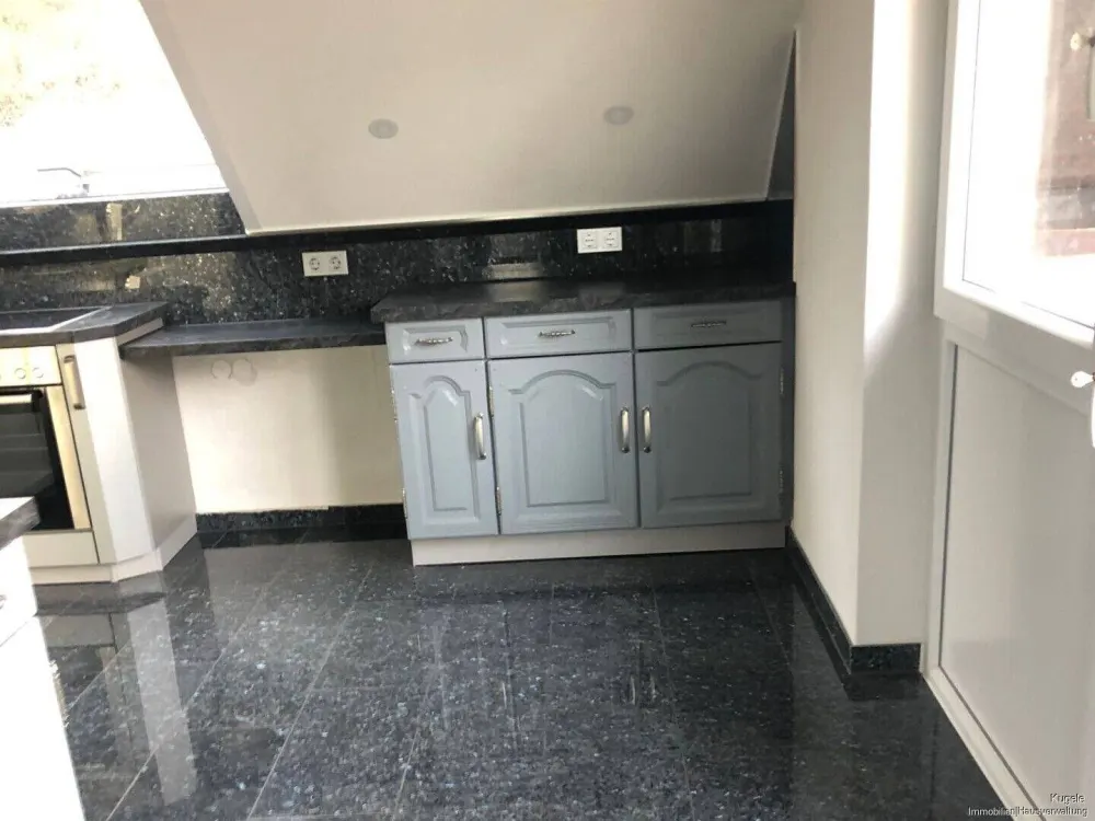 Neuwertige Maisonettewohnung in Grünwettersbach zu vermieten!