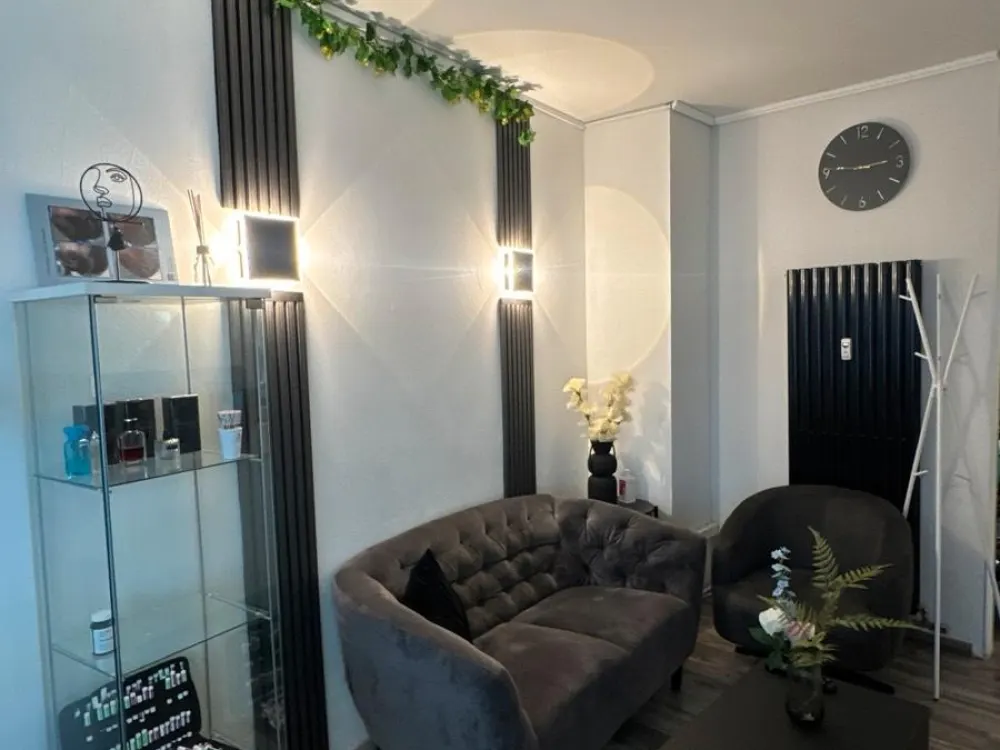 Behandlungsraum in Kosmetikstudio in Düsseldorf zu vermieten