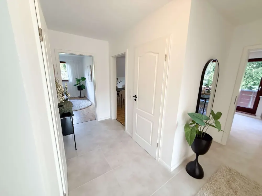 Large, bright shared flat room with balcony by the park, near University Bremen-Horn