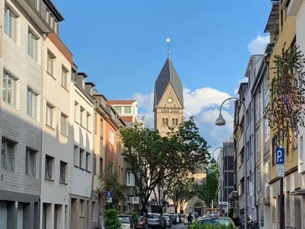 Sülz/Uninähe | Apartment für Studentin/Azubi | 15qm, 390,00 EUR plus Nebenkosten