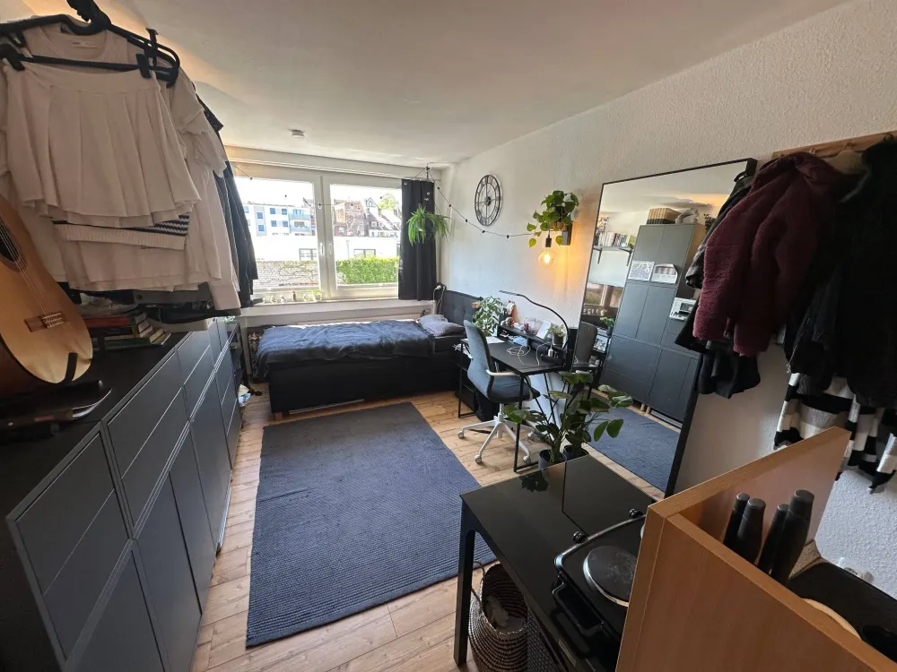Sülz/Uninähe | Apartment für Studentin/Azubi | 15qm, 390,00 EUR plus Nebenkosten