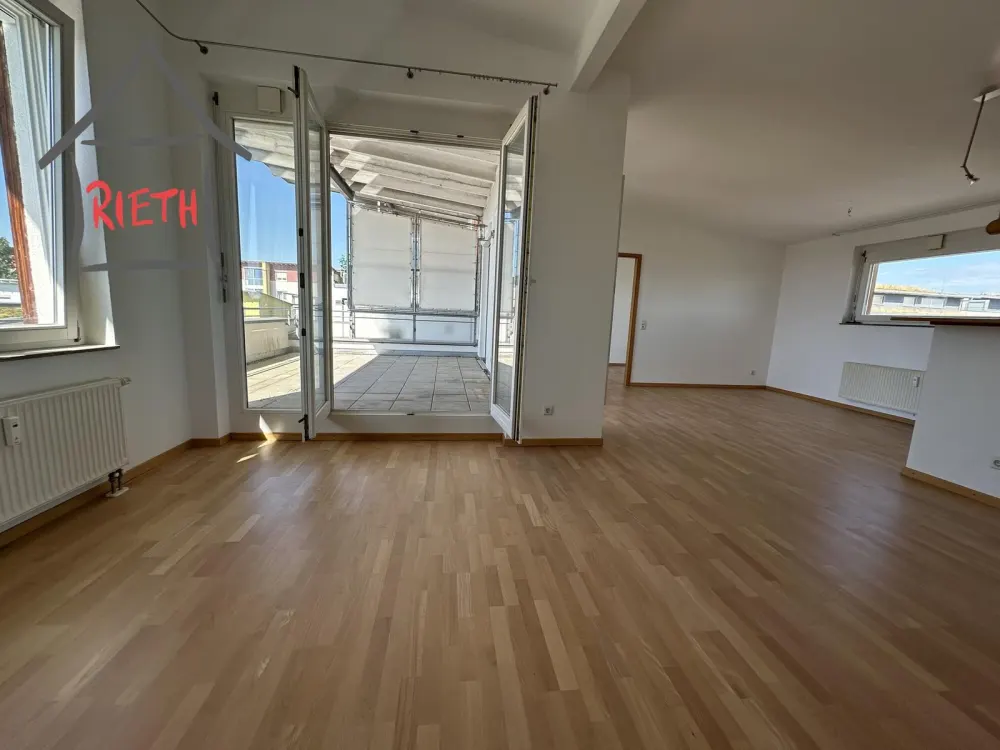 * Penthouse-Wohnung im Rotbäumlesfeld *