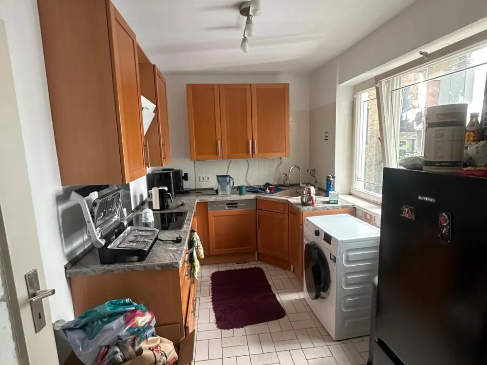 Helle 2 Zimmer Wohnung mit Balkon Stuttgart Süd (Olgastrasse)