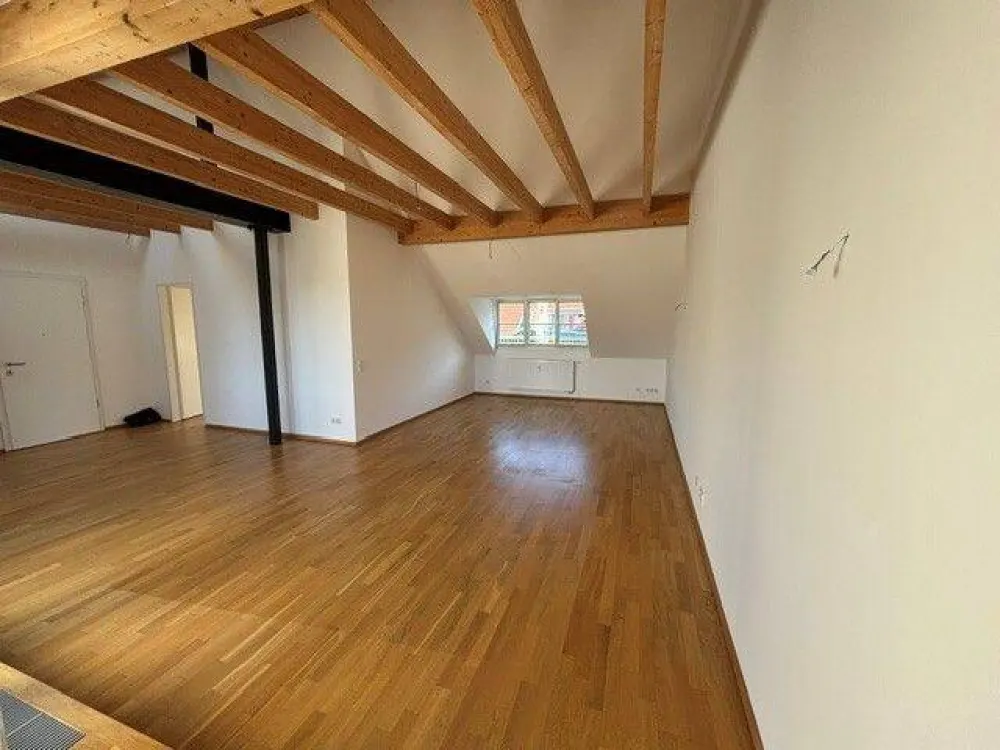 2 Zimmer Dachgeschoß-Wohnung, 70,65 qm in der Naumannsiedlung in 50735 Köln