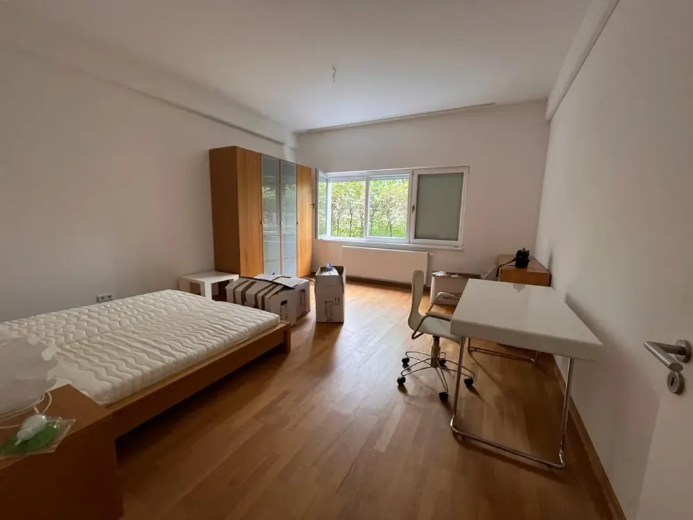 Modern Furnished Apartment with Private Terrace, 6-Month Contract