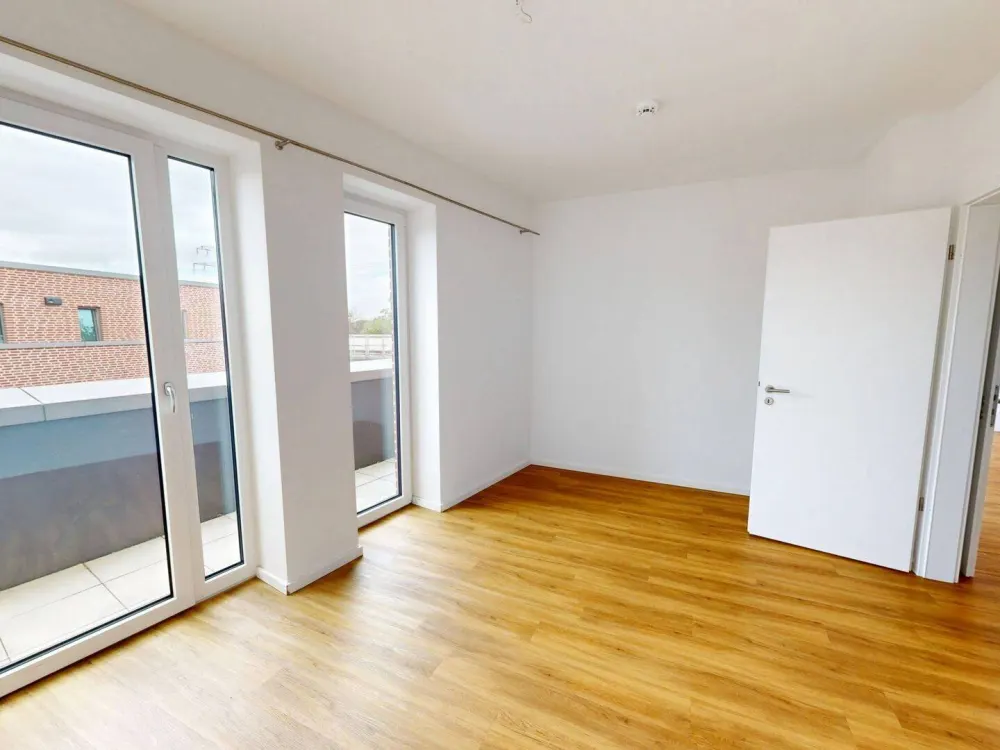 Wohntraum in Rissen: 3-Zimmer-Dachgeschosswohnung mit 2 Dachterrassen, eigenem Lift, EBK uvm.