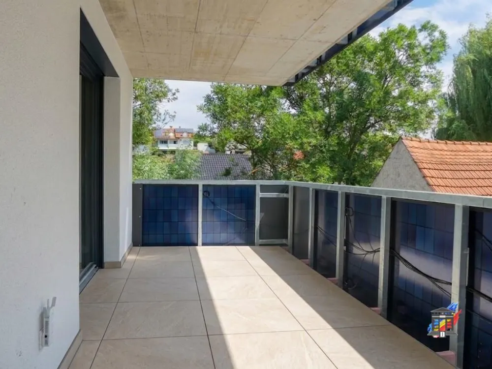Age-appropriate and assisted living with a beautiful view!