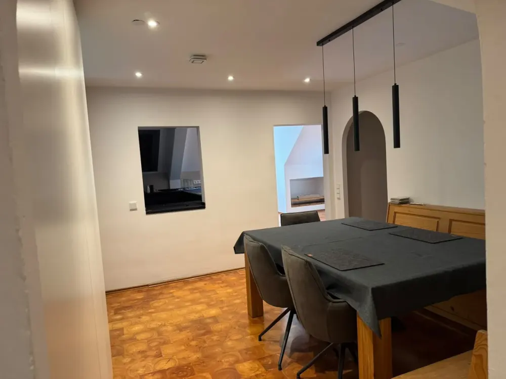 Modernisierte 2,5-Zimmer-Dachgeschosswohnung in München-Solln