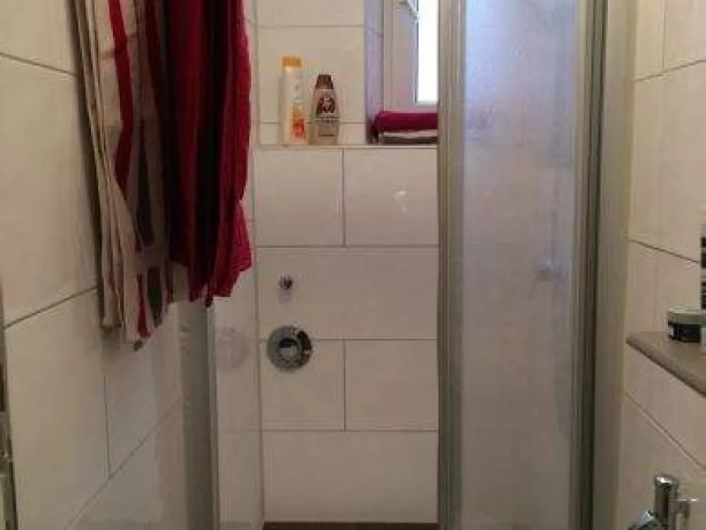 Vollmöblierte, schicke Familien-Geschäfts-Wohnung/ zentraler Lage/ W-LAN