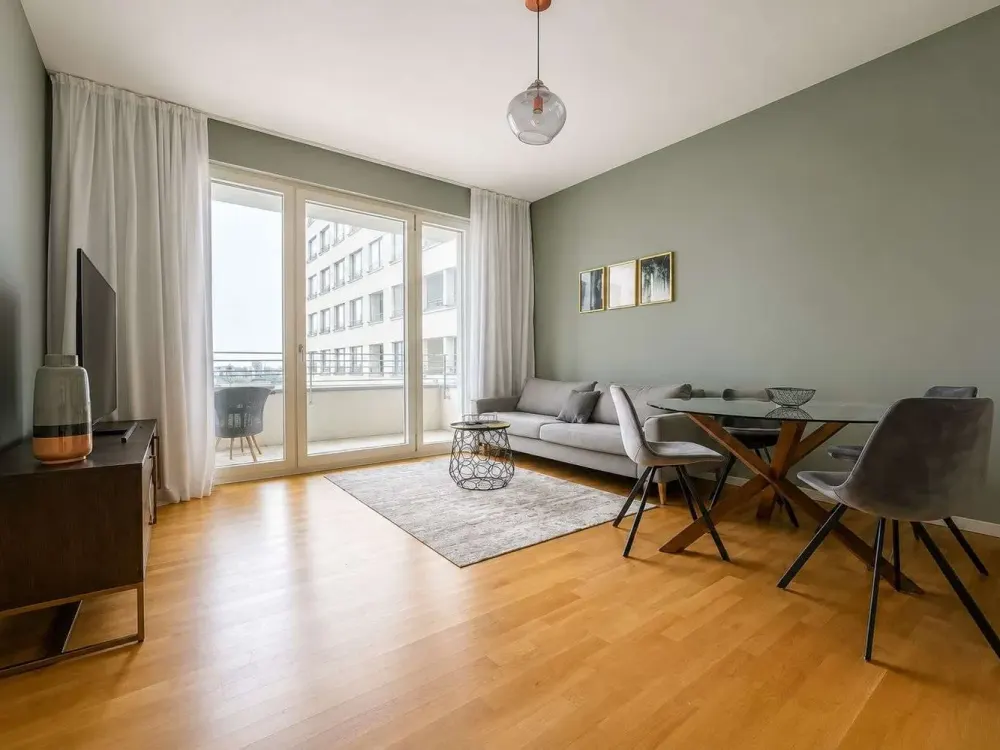 Möblierte 2-Zimmer-Wohnung am U-Bahn Mendelssohn-Bartholdy-Park