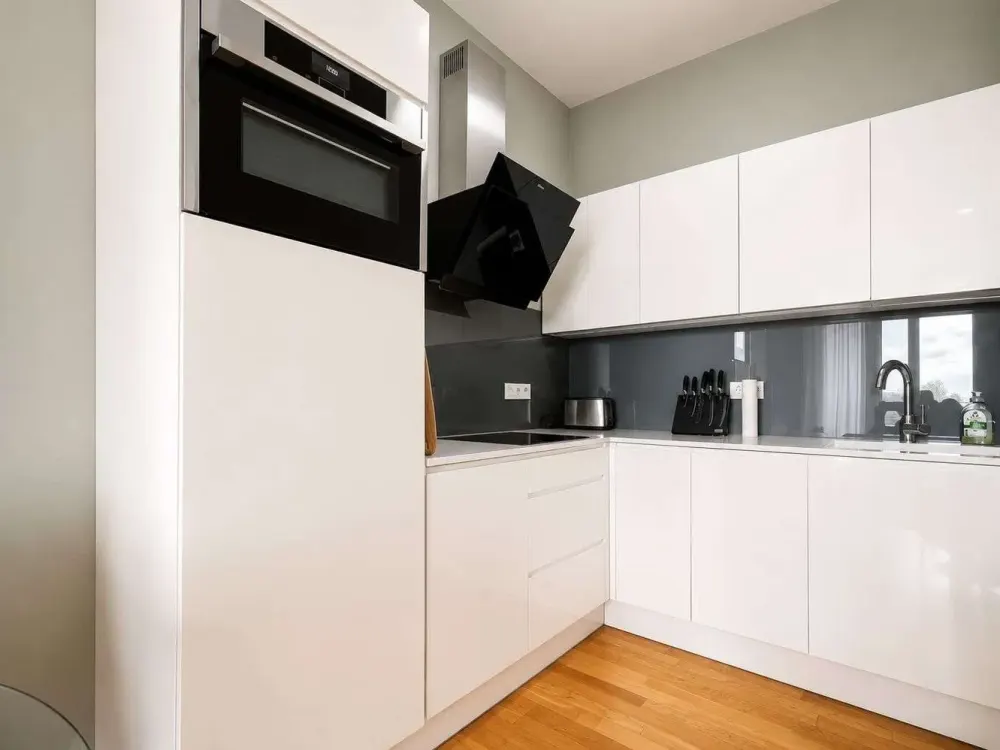 Möblierte 2-Zimmer-Wohnung am U-Bahn Mendelssohn-Bartholdy-Park