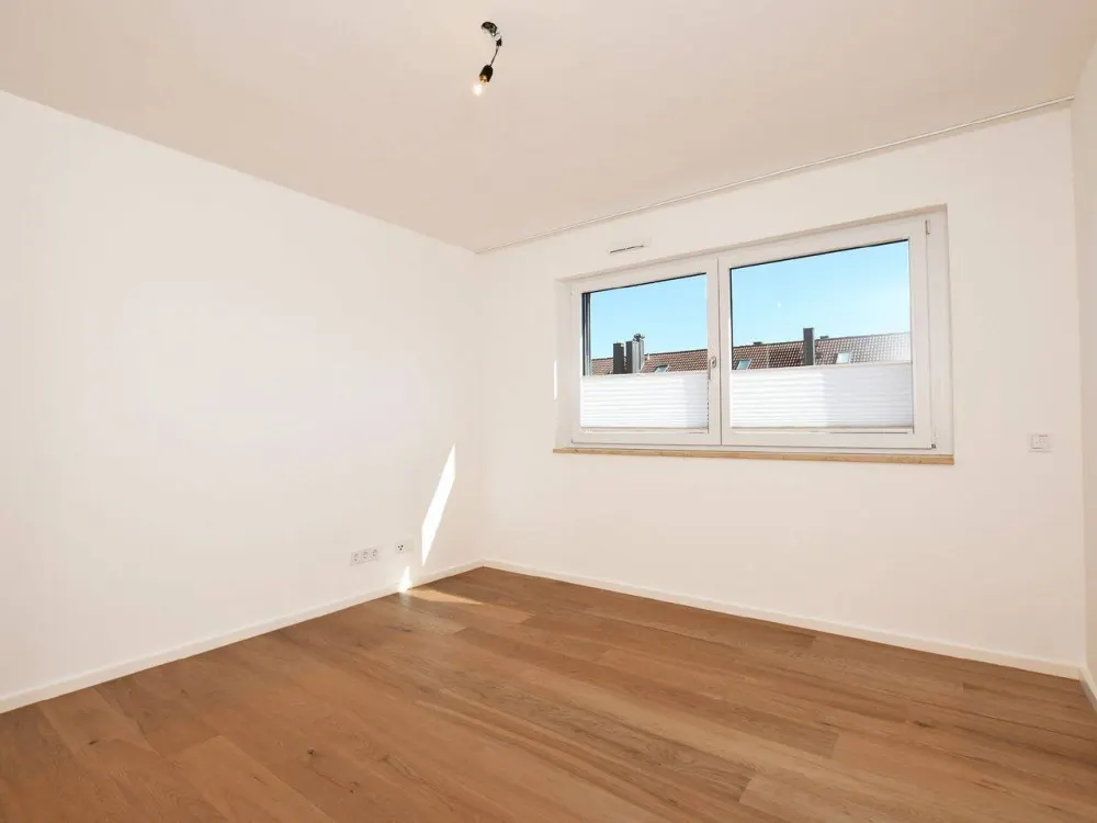 AIGNER - Hochwertige 2-Zimmer-Wohnung in Bogenhausen mit Einbauküche, Loggia & Tiefgarage