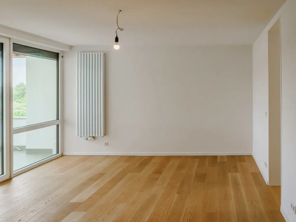 Practical 4-Room Apartment with Balcony in Baldham