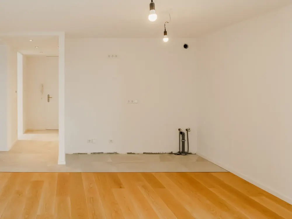 Practical 4-Room Apartment with Balcony in Baldham