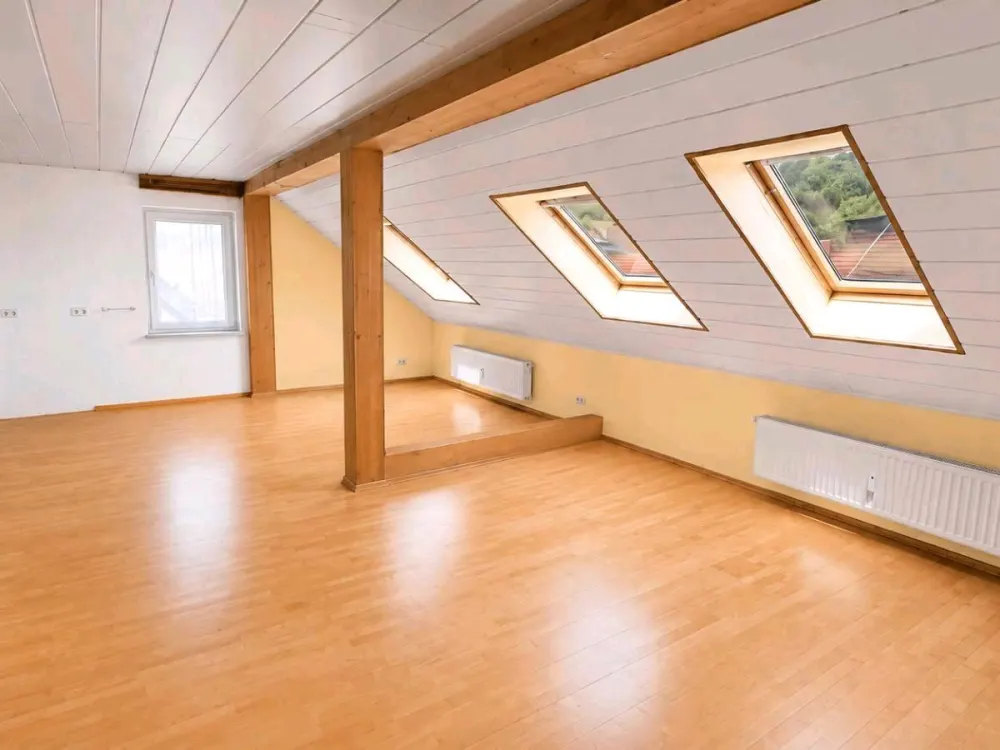 Bright 2-Room Apartment - 74sqm - First Occupancy After Renovation