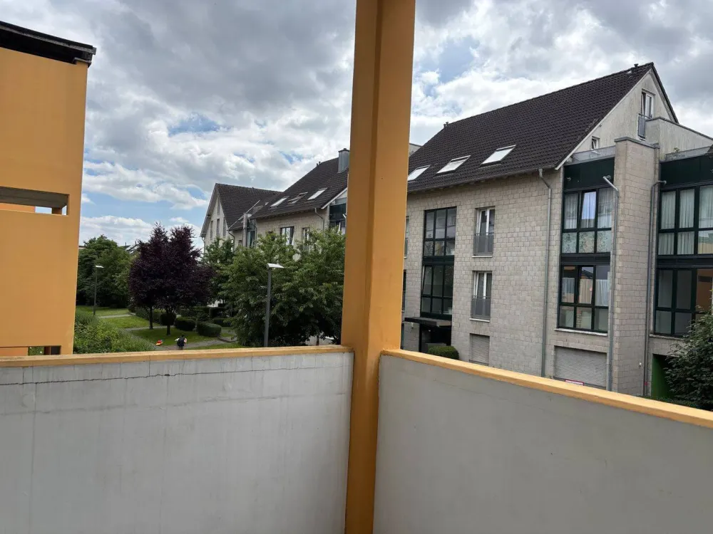 Einziehen und wohlfühlen! 2 Zimmer Wohnung mit Balkon!
