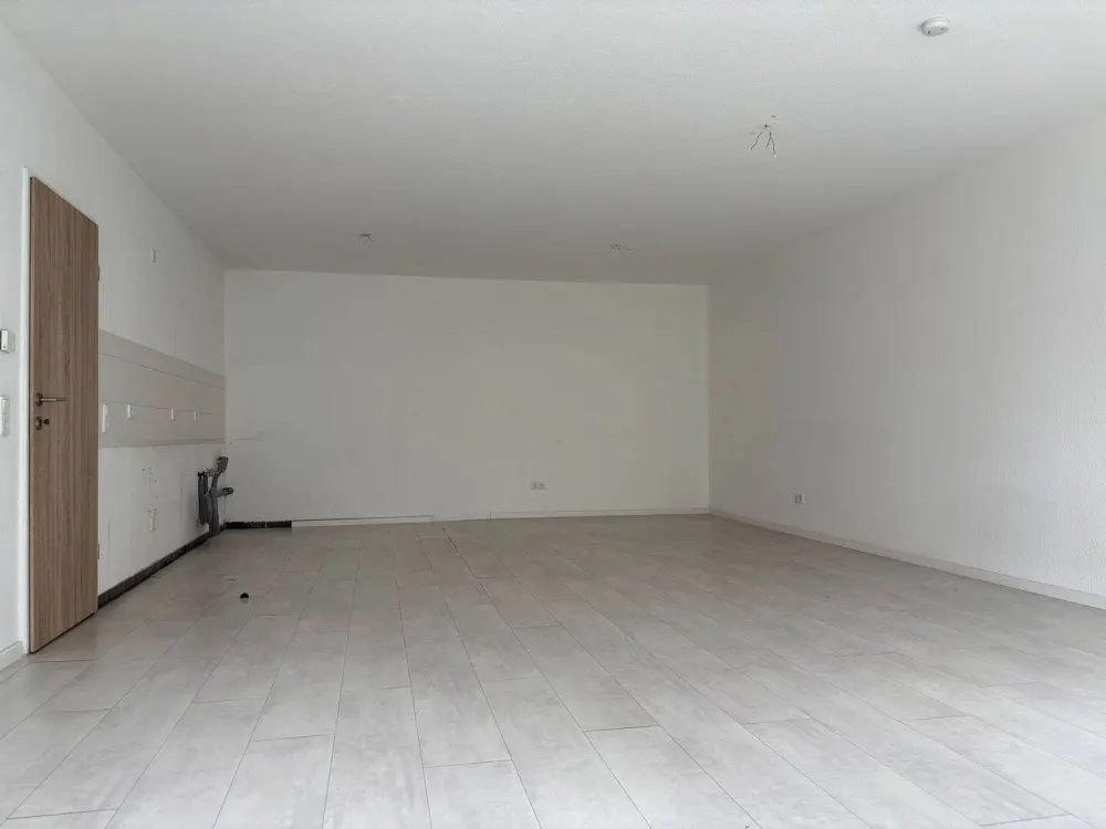 Einziehen und wohlfühlen! 2 Zimmer Wohnung mit Balkon!