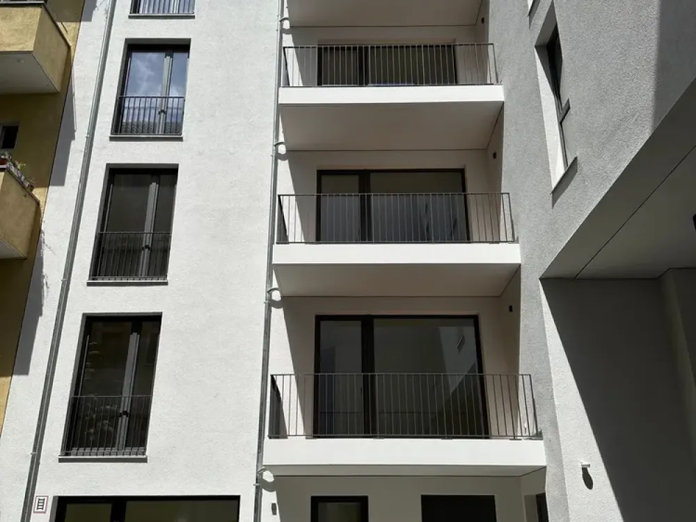 Traumhafte, ruhige und großzügige 2-Zi.-Whg. mit Balkon & hochwertiger EBK!