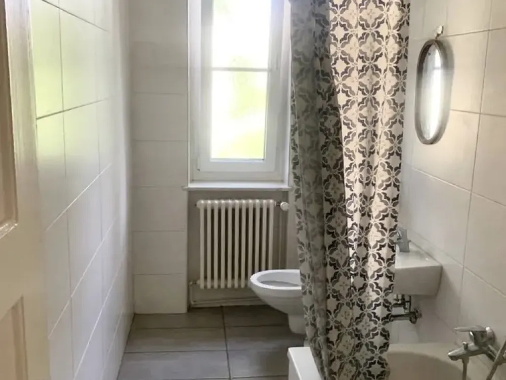 Home with 2.5 Rooms and Loggia in Berlin-Tempelhof