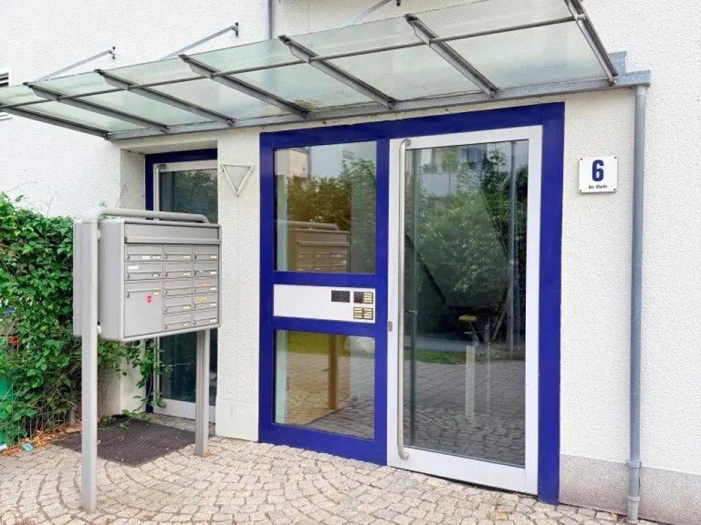 sofort verfügbar: 3-Raum-Wohnung mit Balkon und Tiefgaragenstellplatz