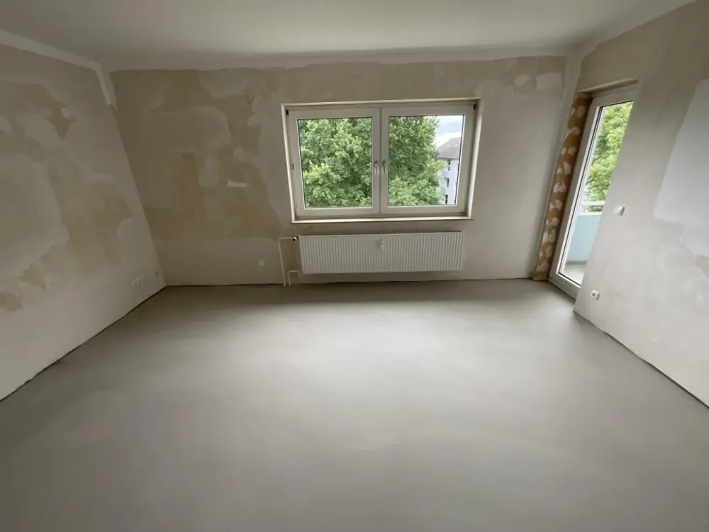 Wird mit neuem Laminat ausgestattet! 3-Zimmer Wohnung mit Balkon in Dortmund Bövinghausen