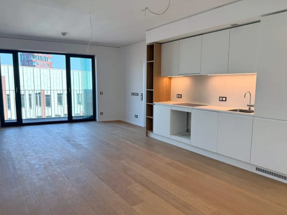 Helles 3-Zimmer-Apartment mit Loggia, Gemeinschafts-Office, Fitnessstudio, uvm.