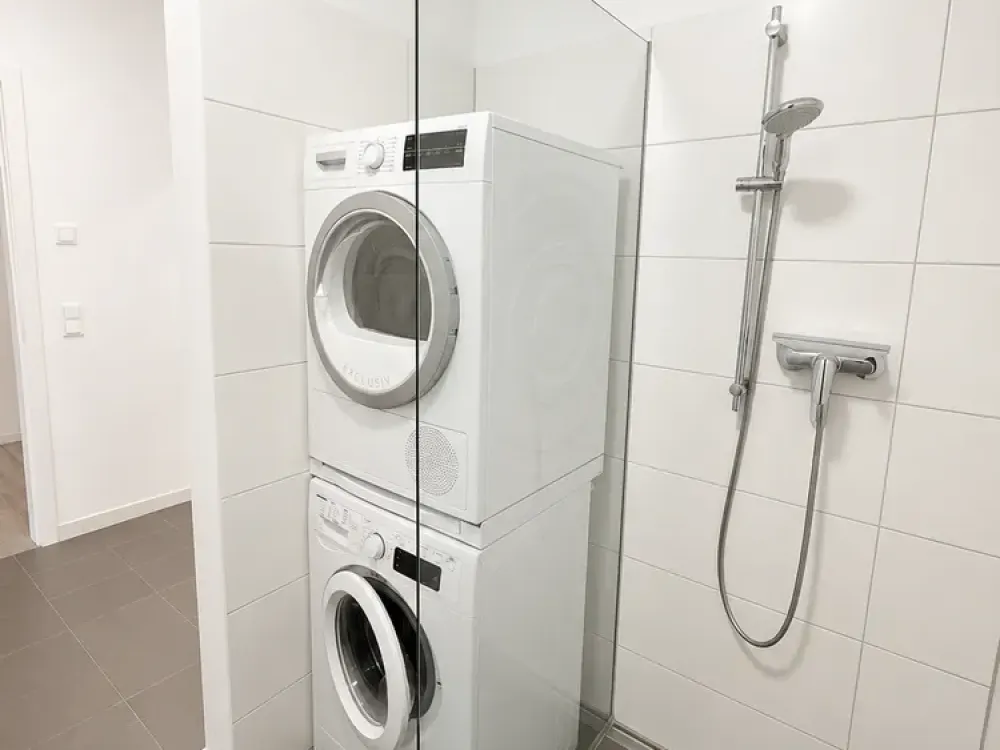 Großzügige 2-Zimmer Wohnung mit Sonnenterrasse