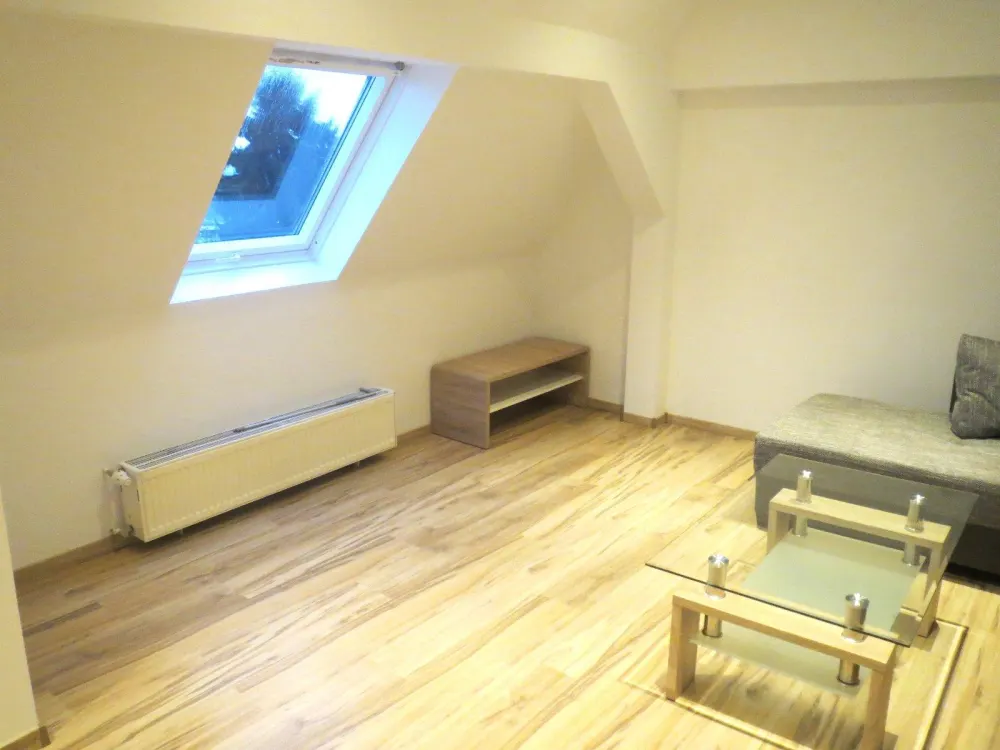 Moderne, möblierte 2 Zimmer-Wohnung, Kabel-TV, WLAN, Klimaanlage, Strom inkl., in Karben-Rendel