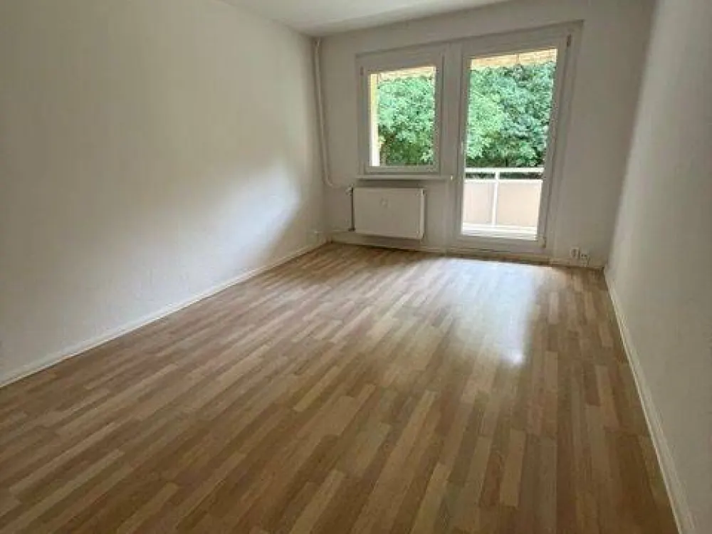 Sonnige 1RWE mit Balkon und EBK!