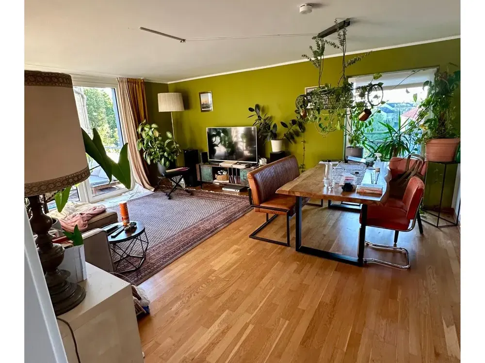 Helle und moderne 3-Zimmer Wohnung mit Balkon