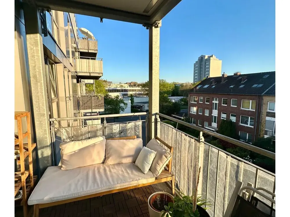 Helle und moderne 3-Zimmer Wohnung mit Balkon