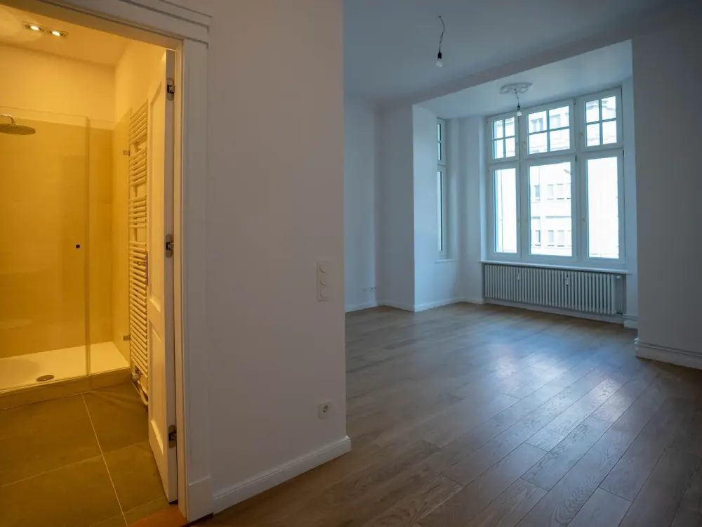 Erstbezug nach Sanierung mit EBK: freundliche 2-Zimmer-Wohnung in Steglitz