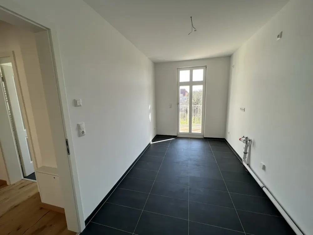 Great 2-Room Apartment with South-Facing Balcony from 01.11.2026