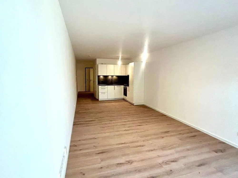 *2 MONATE MIETFREI* Erstbezug 2-Zimmer-Wohnung Balkon überdacht | EBK | Abstellraum | TG