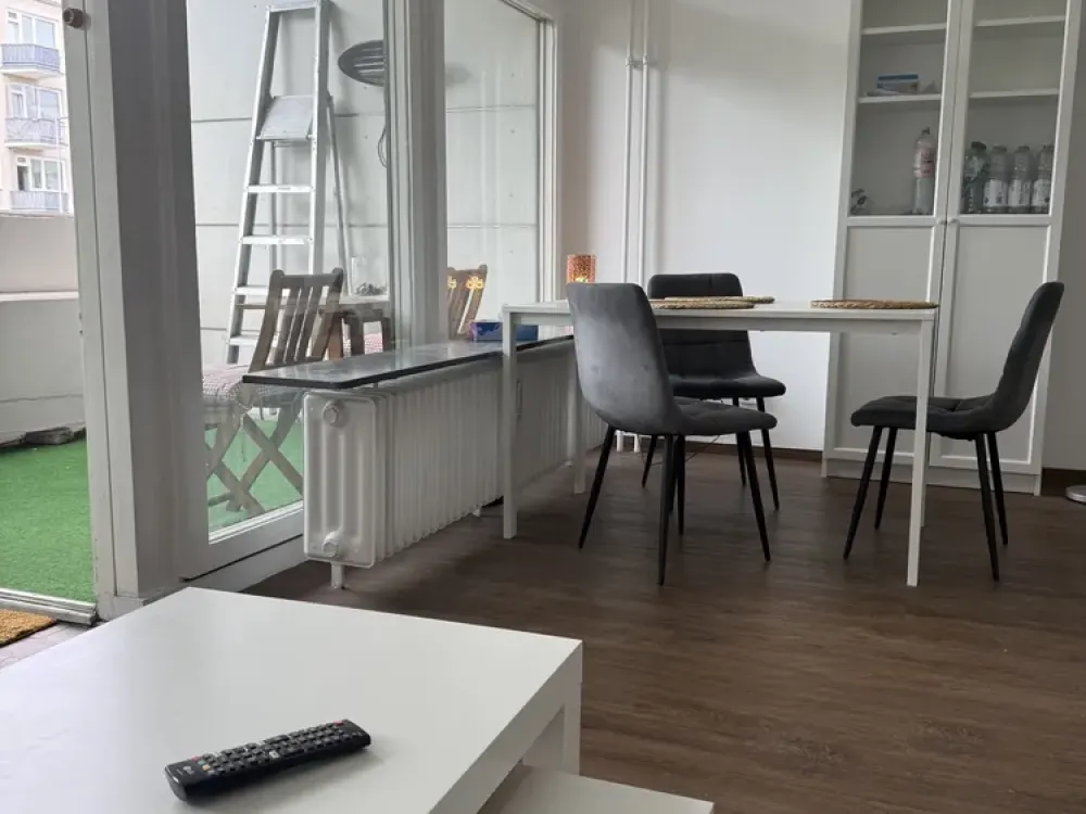 Möbliert 1 Zi Whg, gr Balkon, Keller, 1.OG für 2 Jahre