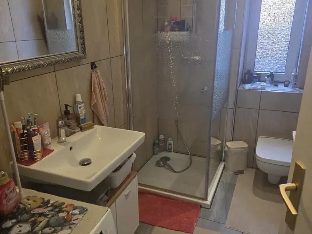 Bright 4-Room Apartment in Seelze with 87 m²