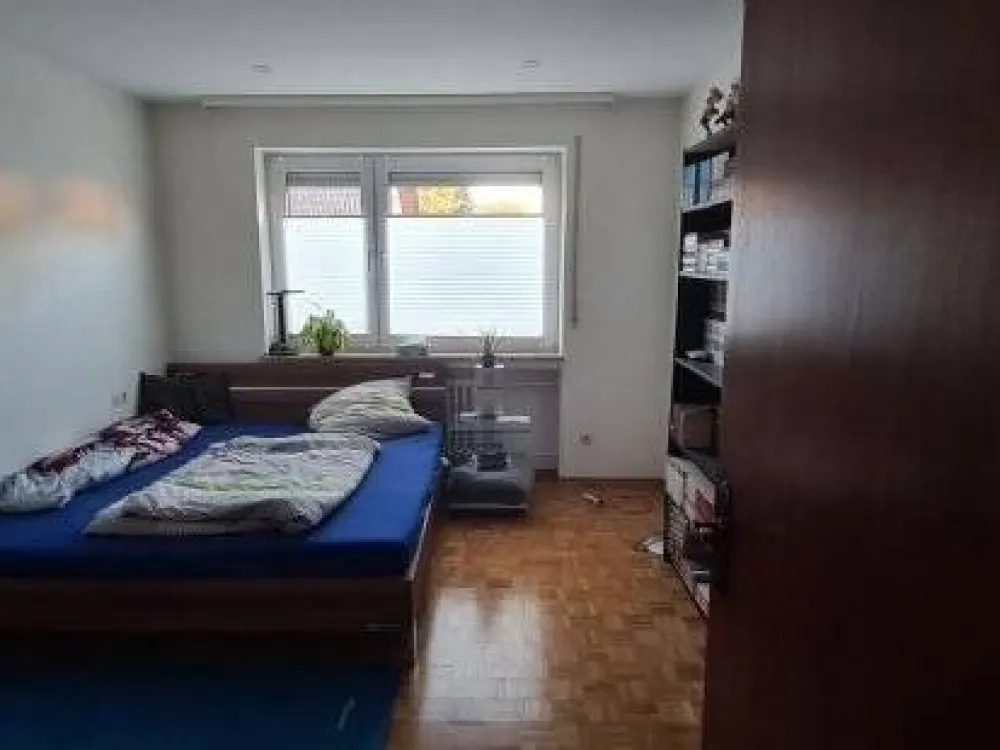 Diese Wohnung wird Ihnen gefallen! Balkon im 1. OG 2-Raum-Wohnung mit Schwimmbad und Sauna Mitbenutzung