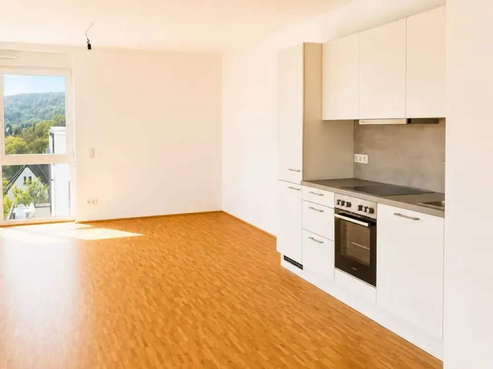 Attraktive 4-Zimmerwohnung mit Balkon und EBK