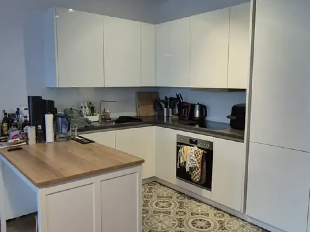 Helle, moderne 2-Zimmer-Wohnung mit Süd-Balkon & EBK nahe Europacity