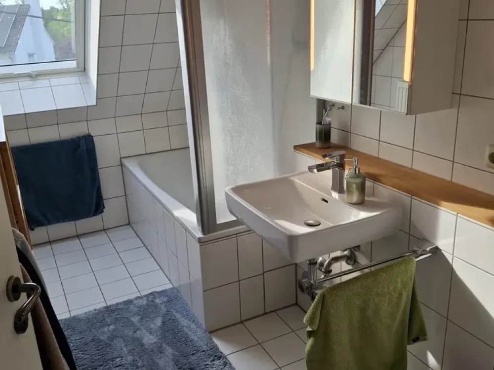 Wohnen mit Charakter: 2-Zimmer-Wohnung in Flörsheim-Weilbach