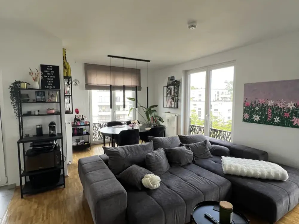 Bright and Modern 3-Room Apartment in Düsseldorf-Bilk