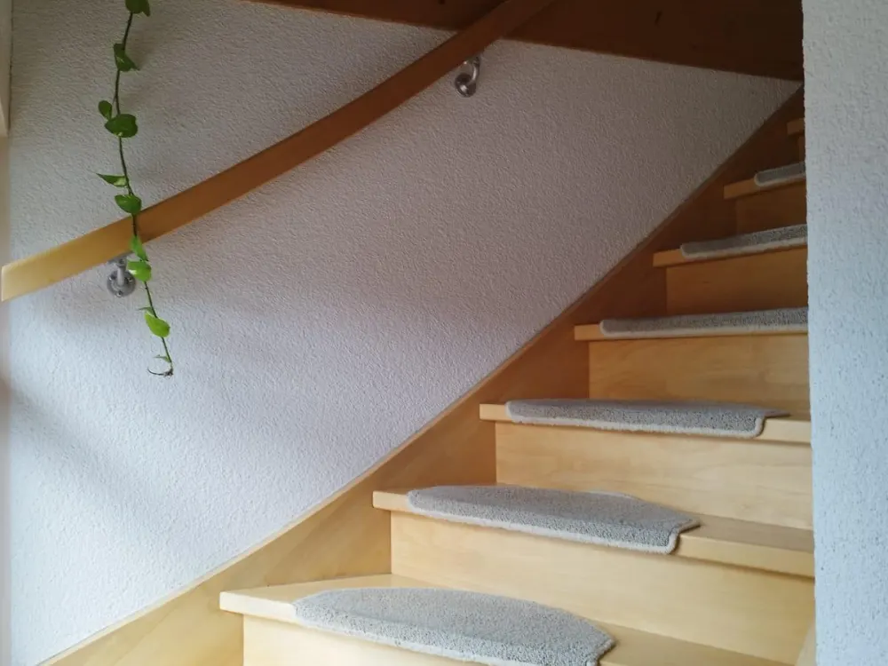 Aufwendig Sanierte 3-4-Raum Wohnung