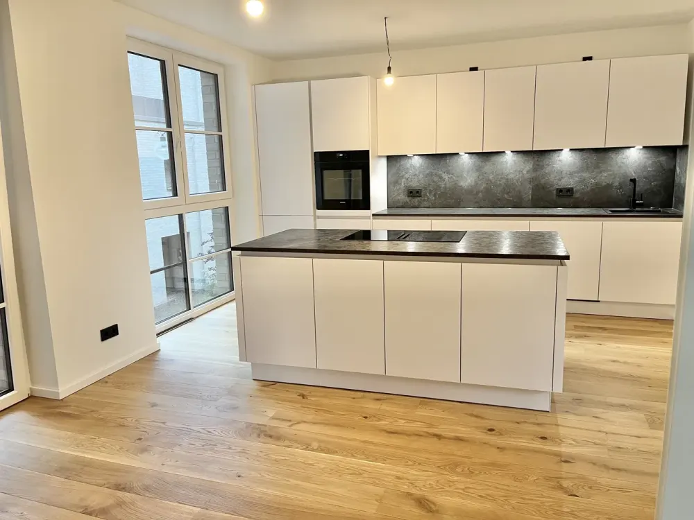 Moderner Neubau-Erstbezug mitten in der Schanze