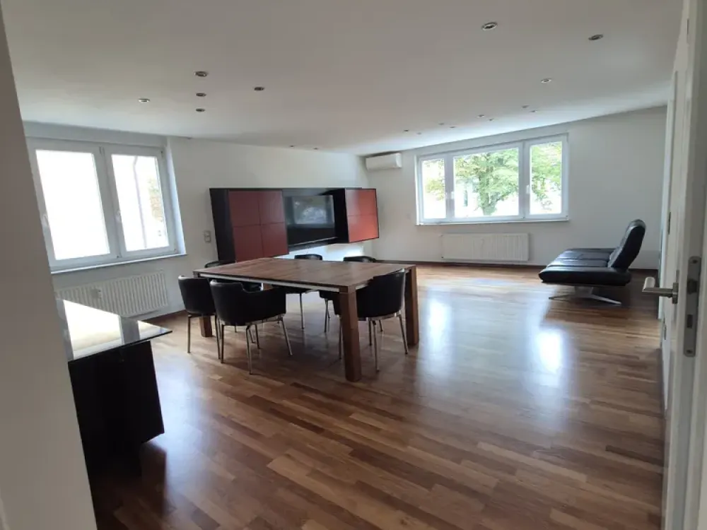 Hochwertige 3-Zimmer-Wohnung mit Balkon, Klimaanlage und Stellplatz Kornwestheim