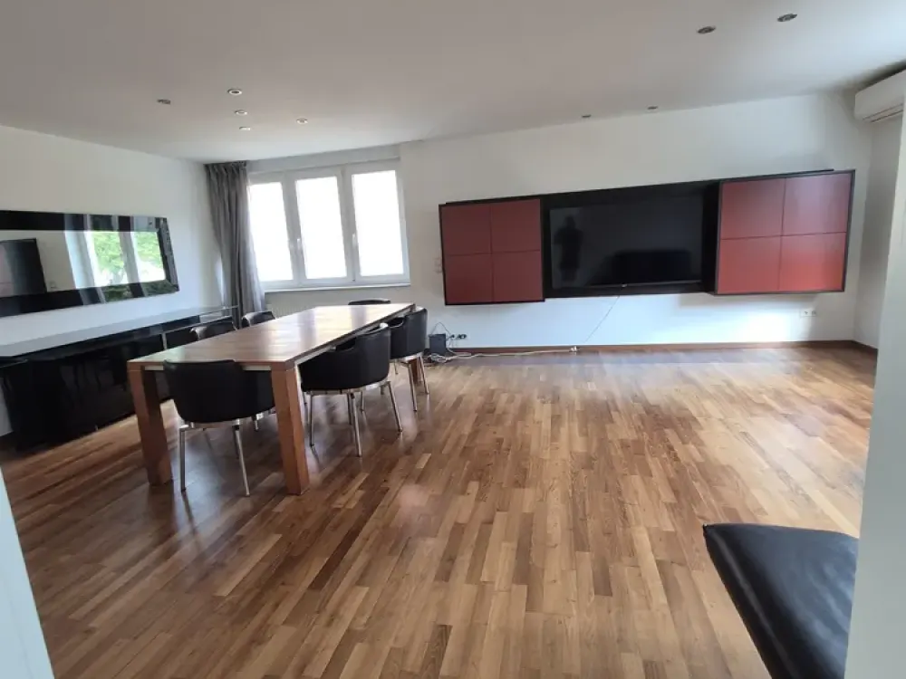 Hochwertige 3-Zimmer-Wohnung mit Balkon, Klimaanlage und Stellplatz Kornwestheim